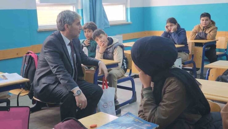 Müdür Yılmaz: “Millî ve manevî değerlere bağlı, güçlü bireyler yetiştirmek önceliğimizdir”