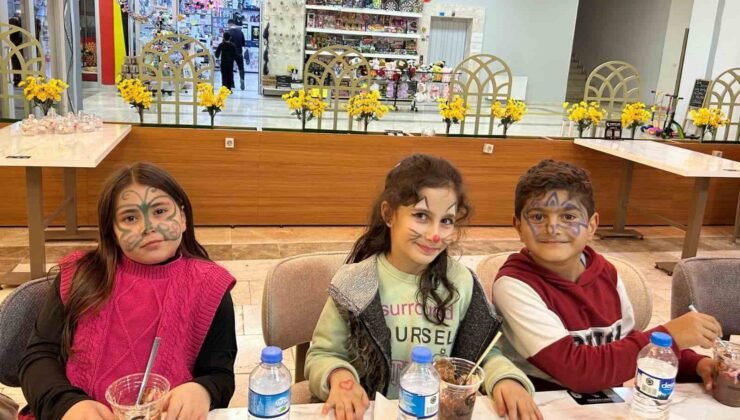 Patnoslu öğrenciler “Toti ile Poti” oyununu izledi