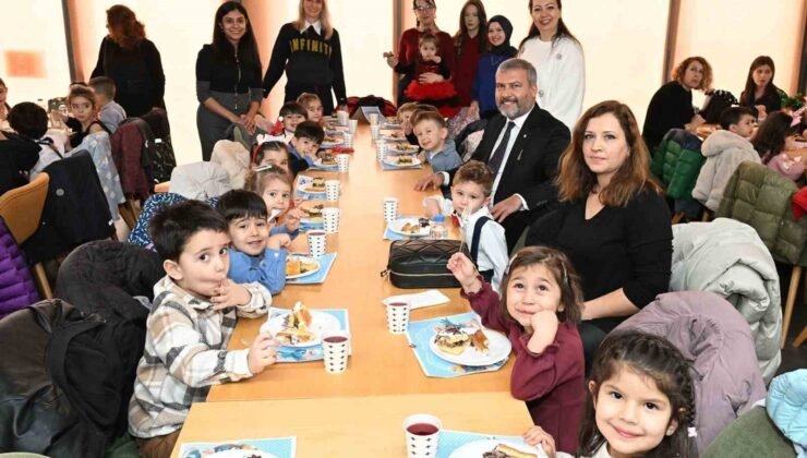 Rektör Adıgüzel, Kreş ve Gündüz Bakımevi’nin ’Bir Yaş Daha Büyüyorum’ etkinliğine katıldı