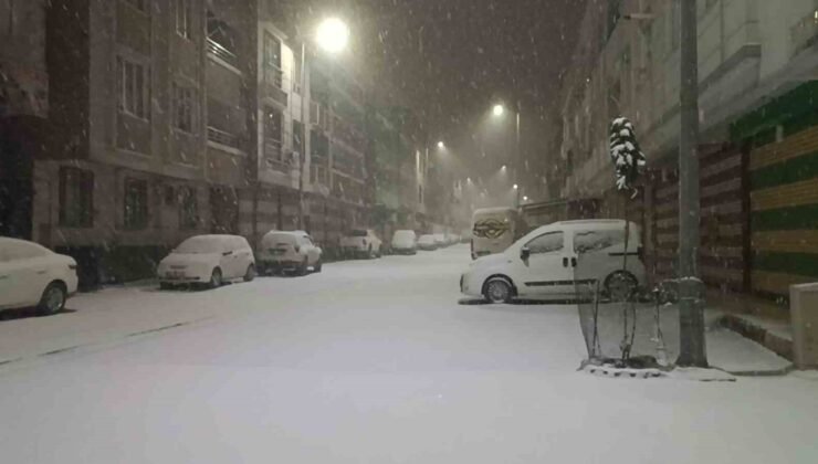 Şanlıurfa’da yoğun kar yağışı