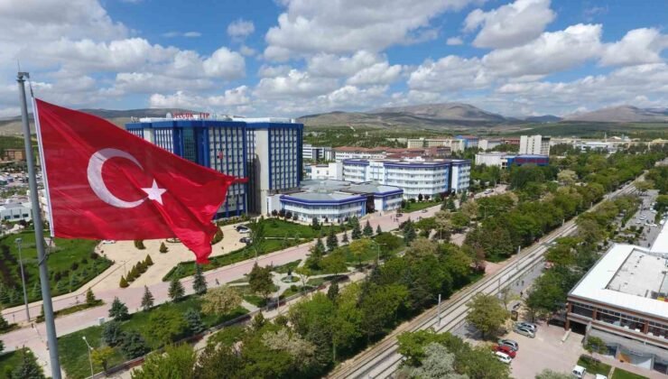 Selçuk Üniversitesi 23 kategoride Türkiye’nin İlk 20 Üniversitesi arasında