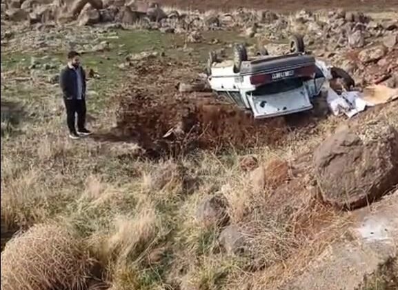Siverek’te otomobil köprüden uçtu, sürücü yaralandı
