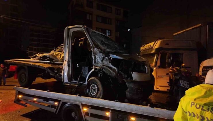 Sultanbeyli’de alkollü sürücü dehşet saçtı: 4 yaralı