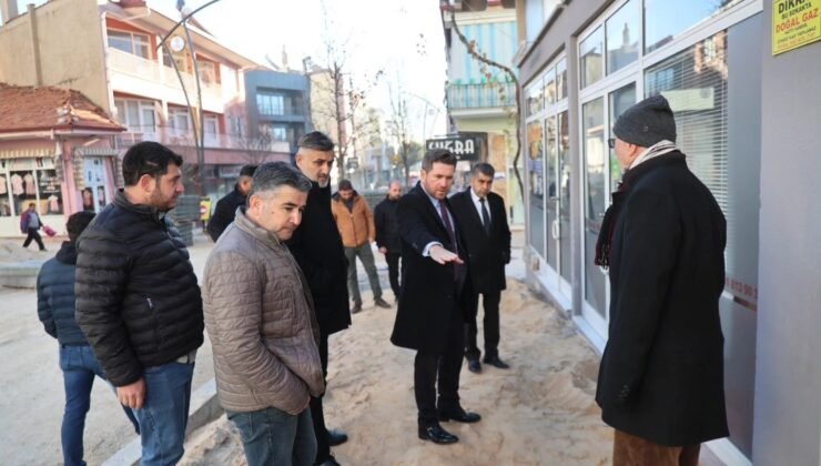 Tavas ilce merkezinde üst yapı çalışmalarını tüm hızıyla devam ediyor