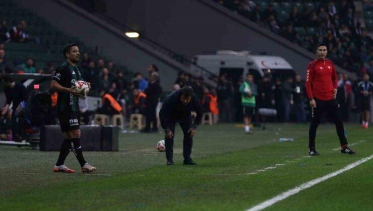 Trendyol Süper Lig: Kocaelispor: 0 – Kasımpaşa: 0 (İlk yarı)