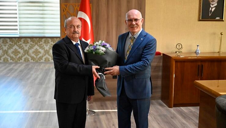Uşak Üniversitesinde rektörlük devir teslim töreni gerçekleşti