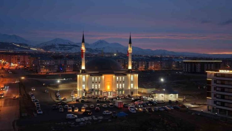 Yıldız Kardeşler Camii ibadete açıldı