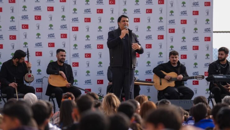 Yılmaz, lise ve üniversite öğrencileri ile buluştu