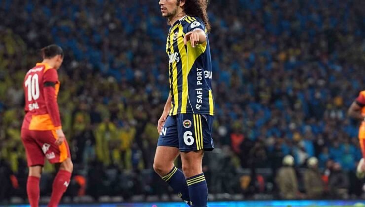 2025 Turkcell Süper Kupa: Galatasaray: 0 – Fenerbahçe: 1 (İlk yarı)