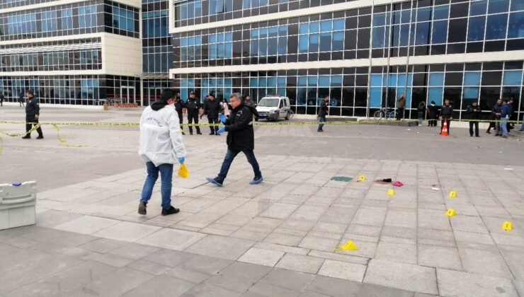 Adliye önündeki cinayetin sanığı yeniden hakim karşısında