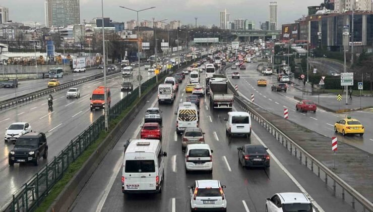 Anadolu Yakası’nda trafik yoğunluğu yüzde 60’a ulaştı