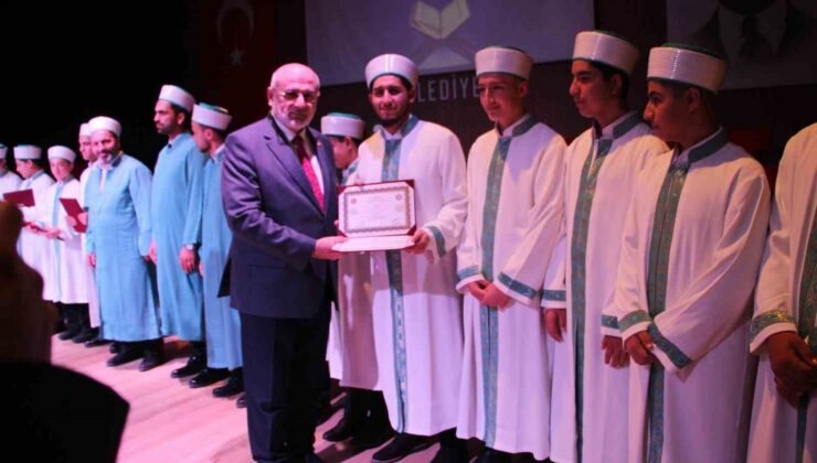 Antalya’da 27 hafız için icazet töreni