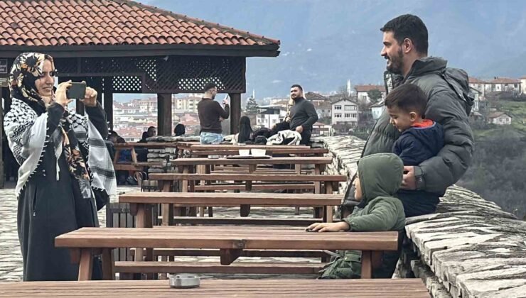 Ara tatilin son günlerinde tarihi ilçede hafta sonu hareketliliği