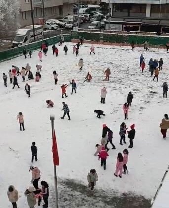 Ardahan’da taşımalı eğitime kar engeli
