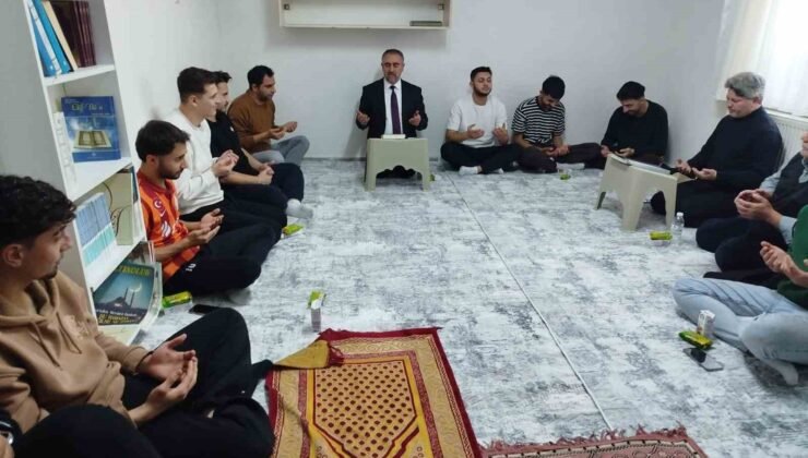 Aydın il genelindeki yurtlarda Miraç Kandili programları düzenlendi