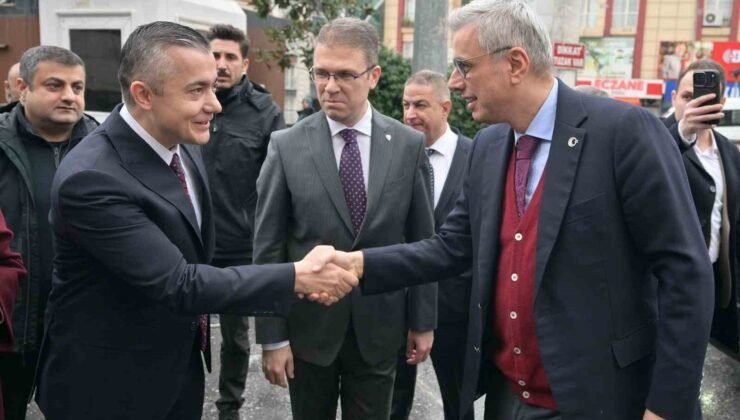 Bakan Memişoğlu’nun katıldığı toplantıda Esenyurt’taki sağlık yatırımları ele alındı