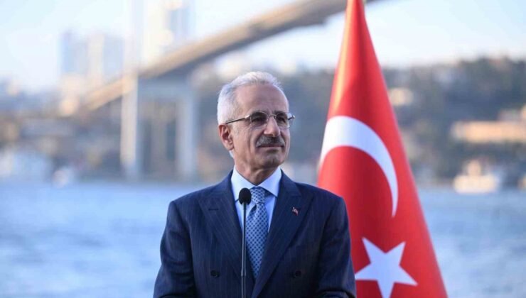 Bakan Uraloğlu: “2025 yılında elleçlenen yük miktarı 553 milyon 268 bin 303 tona ulaştı”