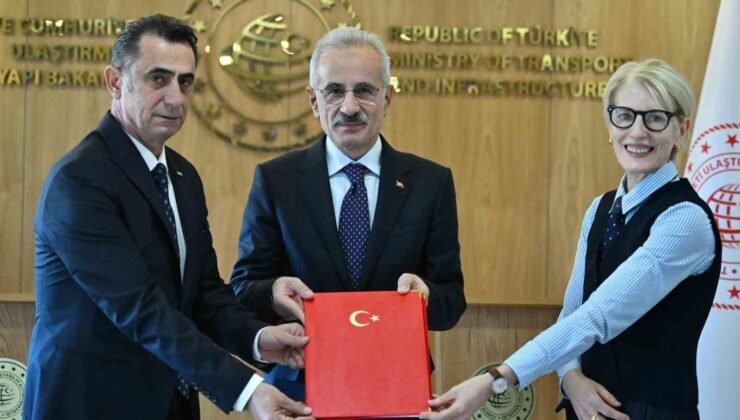 Bakan Uraloğlu: “Türkiye tarafında prototip üretim merkezi olarak TÜRASAŞ projede merkez rol üstlenecek”