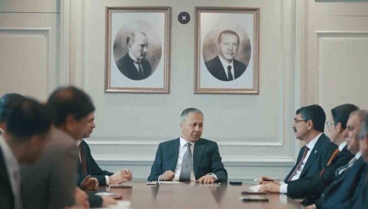 Bakan Yerlikaya, Ezidi toplum temsilcilerini kabul etti