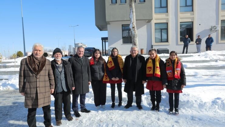 Başkan Büyükkılıç’tan Hacılar’da gönüllere dokunan ziyaret