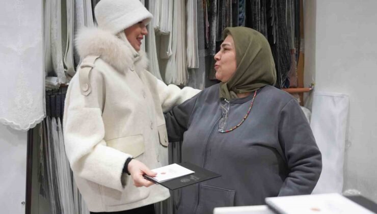 Başkan Subaşı yeni yılın ilk gününde esnaf ve vatandaşların yeni yıllarını kutladı