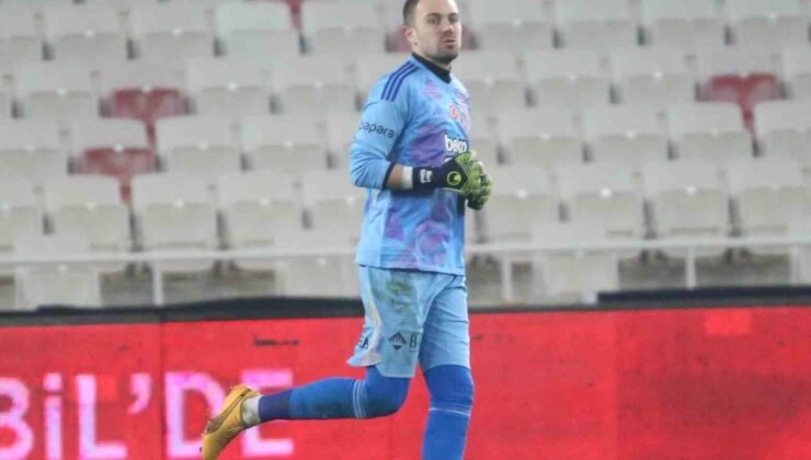 Beşiktaş’ta Mert Günok ile yollar ayrıldı