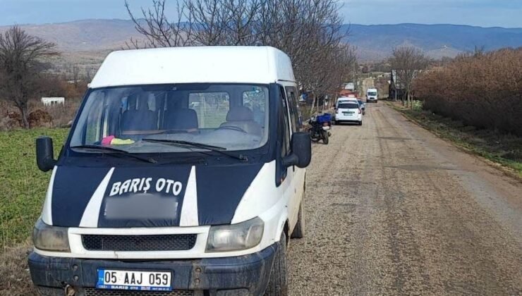 Bilecik’te meydana gelen trafik kazasında 2 kişi yaralandı