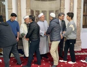 Bolu’da Miraç Kandili’nde vatandaşlar camilere akın etti