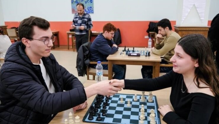 BŞEÜ’de satranç etkinliği gerçekleştirildi