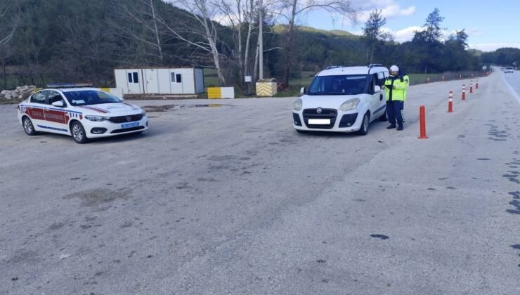 Burdur’da 1 haftada 12 bin 910 araç ve sürücü kontrol edildi