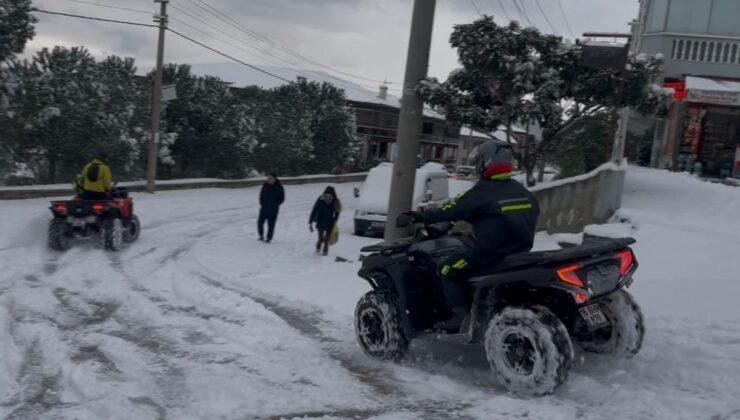 Bursa yeni yılın ilk günü beyazlara büründü…İşe ATV araçları ile gittiler