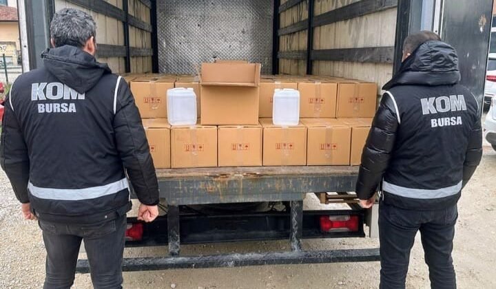 Bursa’da 1000 litre sahte alkol ele geçirildi