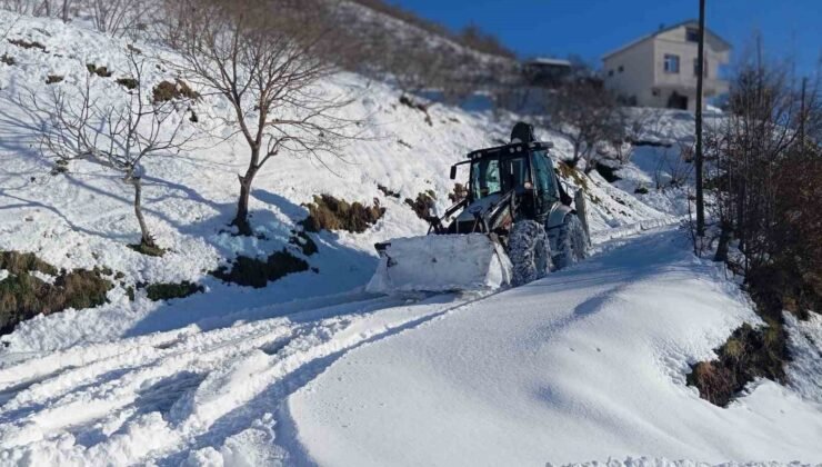 Büyükşehir ekipleri kapalı yol bırakmadı