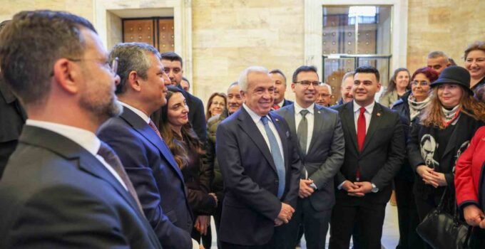 CHP Genel Başkanı Özel’den Nilüfer ve Bursa teşkilatına mesaj