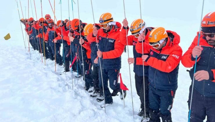 Çığ riskine karşı bölgesel AFAD eğitimi Van’da başladı