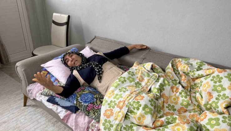 Dayak yiyen yeğenini kurtarmak isteyen kadın darp edildi
