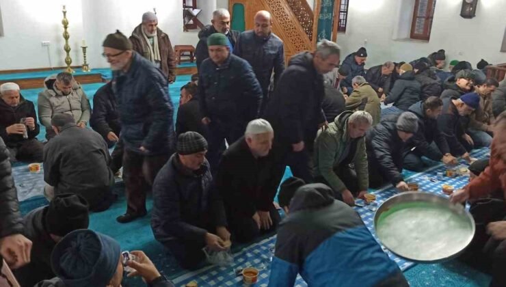 Devrekliler yeni yılın ilk sabah namazı buluşmasında bir araya geldiler