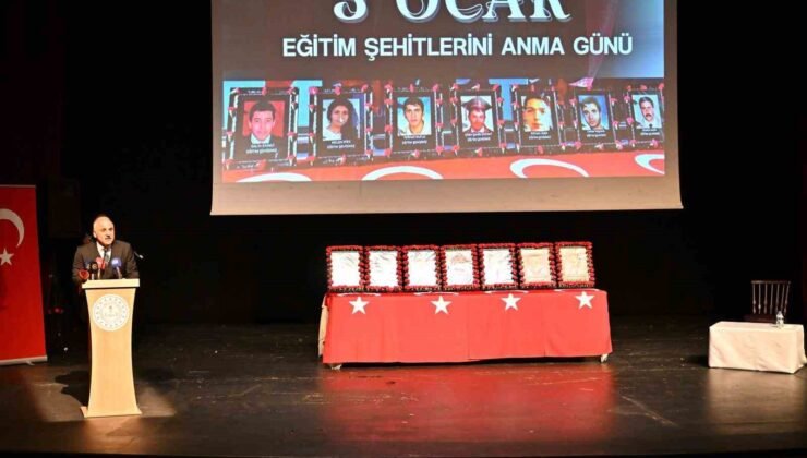 Diyarbakır’da terör saldırısında hayatını kaybedenler anıldı