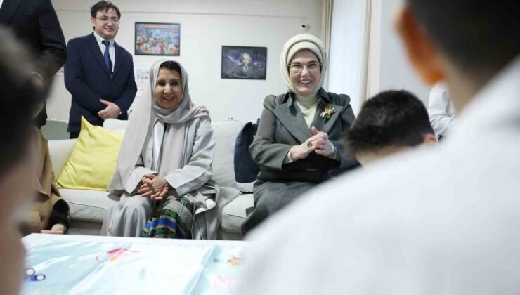 Emine Erdoğan: “Gazze’de iki senede 54 bine yakın çocuk yetim kaldı”