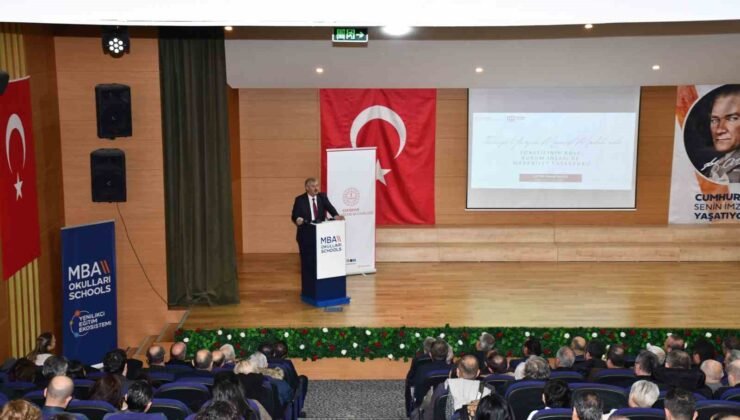 Eskişehir’de ’Türkiye Yüzyılı Maarif Modeli’ hakkında konuşuldu