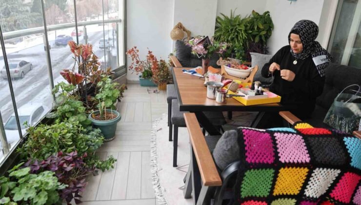 Ev hanımının azmi: 20 belge aldı ve 300 öğrenciye usta oldu