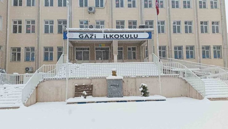 Gölbaşı’nda eğitime kar engeli