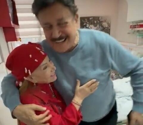 İki efsane yıllar sonra karşılaştı, o anları türkü söyleyerek taçlandırdı