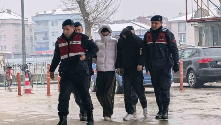 İnegöl’de internet kablolarını çalan 2 şüpheli tutuklandı