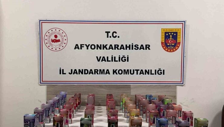 Jandarma kaçak elektronik sigara ele geçirdi
