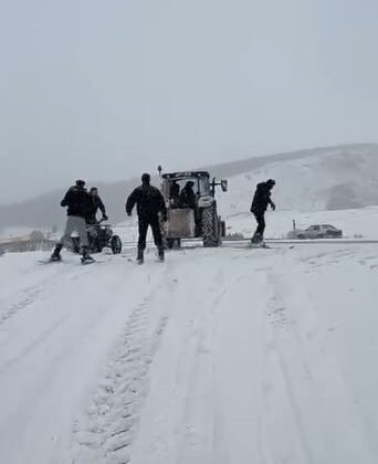 Kar yağışı sonra eğlenceli anlar