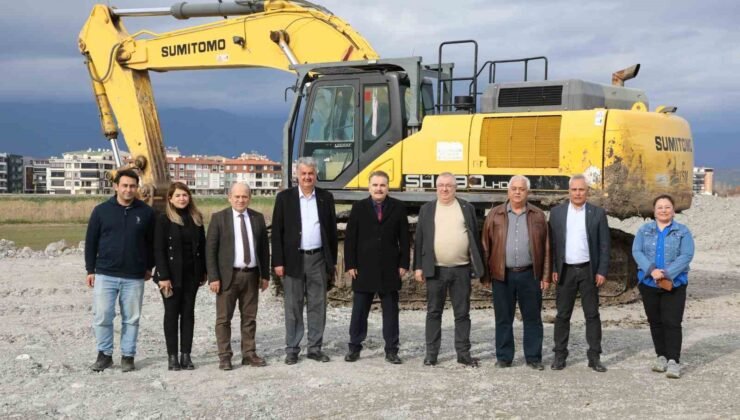 Kaymakam Odabaş, Jeotermal Sera OTB alanını inceledi