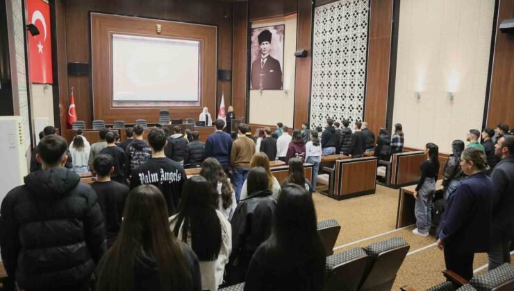 Keçiören Belediyesi stajyerleri yaşama hazırlıyor