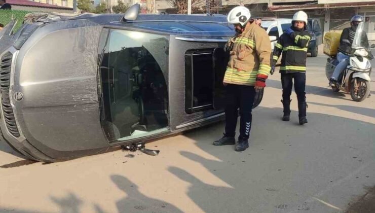 Kırıkhan’da otomobil yan yattı: 2 yaralı
