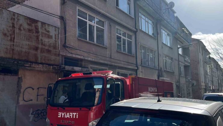 Konya’da apartmanda yangın paniği
